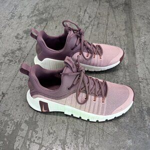 Nike Free Metcon Women’s Size 9 Mauve Pink Training Shoes